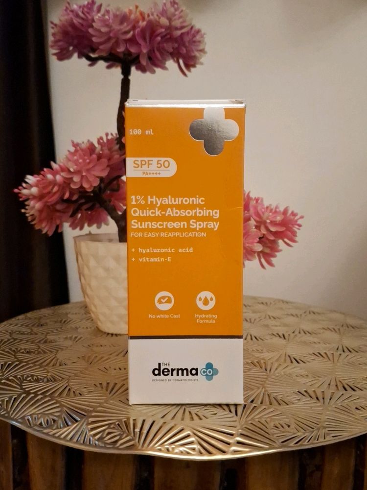 The Derma Co Sunscreen Spray B1G1