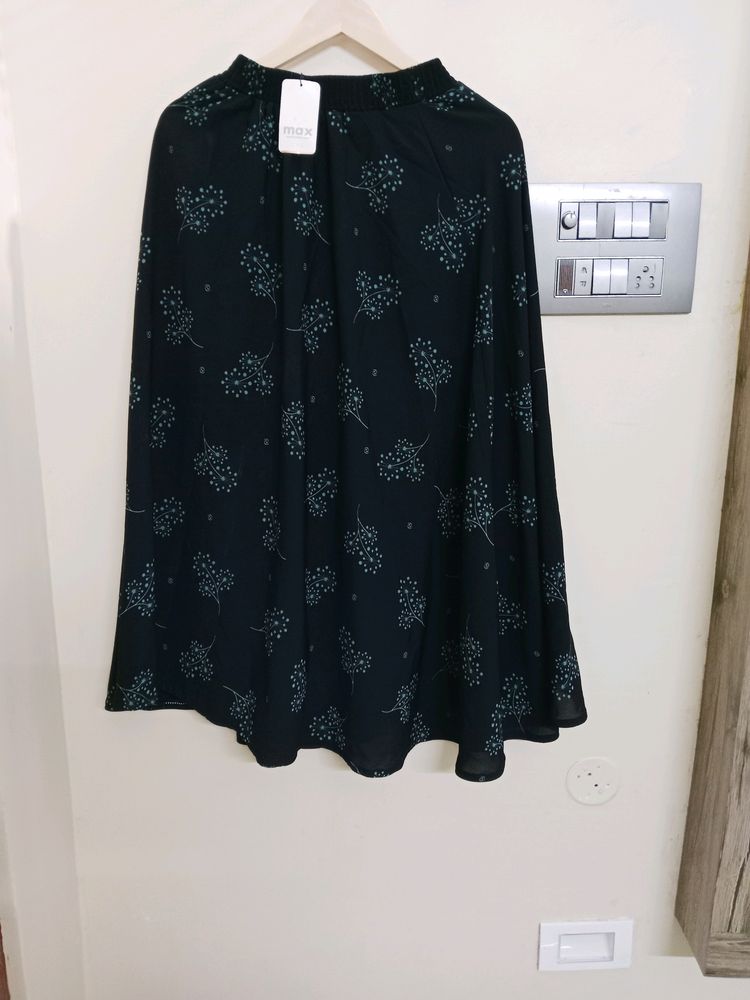 🖤 Black Skirt 🖤(Negotiable)