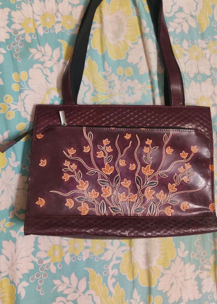 Side Bag From Amar kutir Society, West Bengal. Crafted  By Local Craftsmen