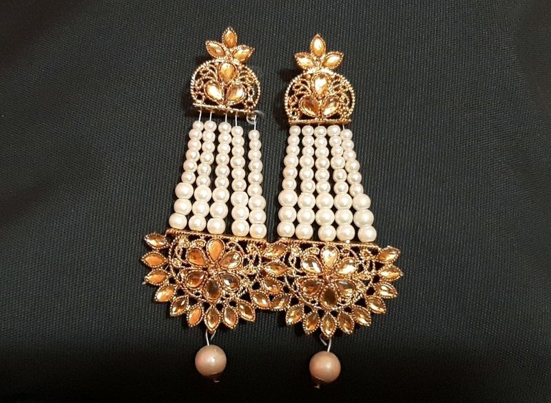 Pearl And Gold Design Tradional Royal Earring
