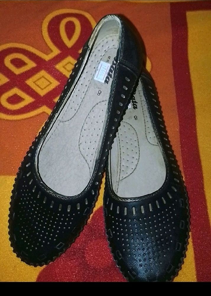 New With Tags Bata Women Billes