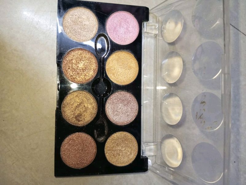 8 Shade Of Eye Shadow