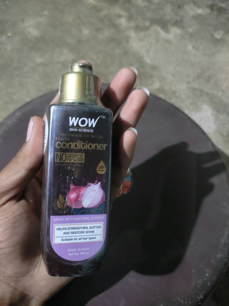 WOW SKIN SCIENCE RED ONION BLACK SEED HAIR OIL |