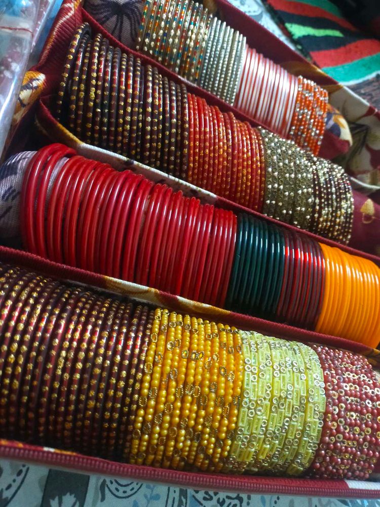 Glass Bangles With Box