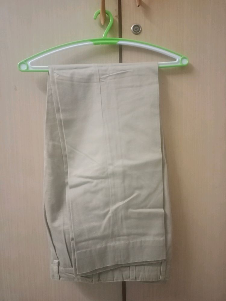 Men's Trousers In Good Condition