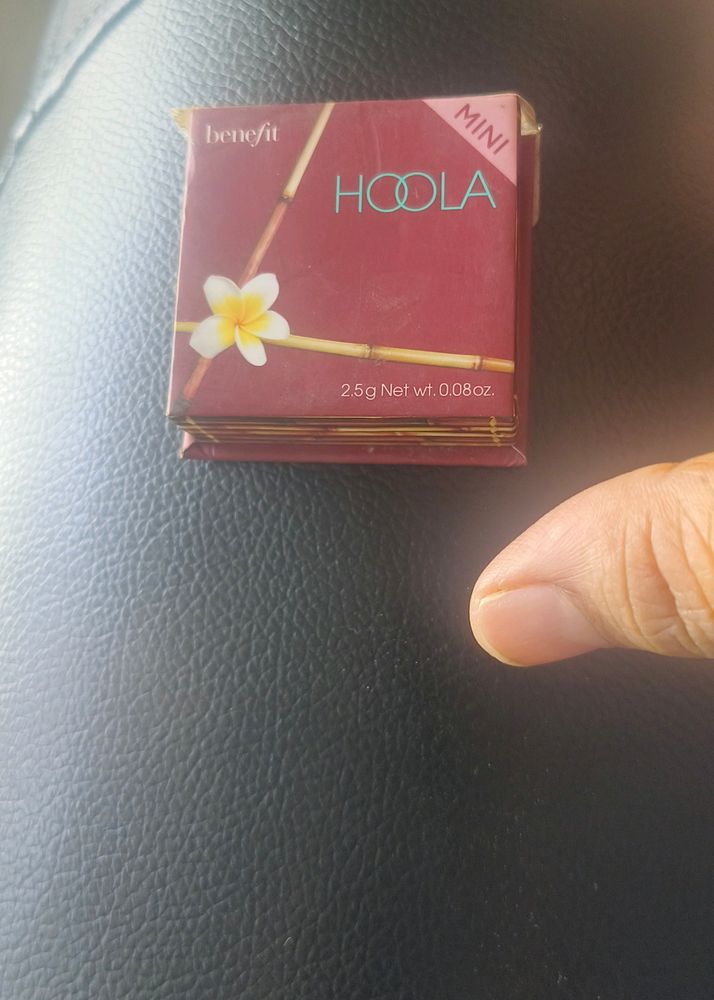 Benefit Cosmetics - Mini Hoola Bronzer