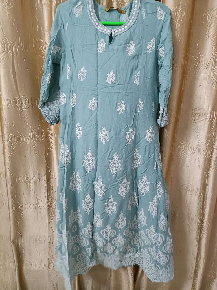 Avaasa Kurta