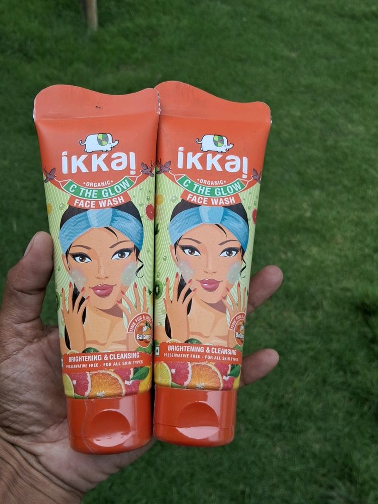 Ikkai Organic C Glow Face Wash