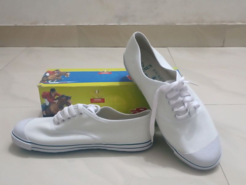 School shoes for kids