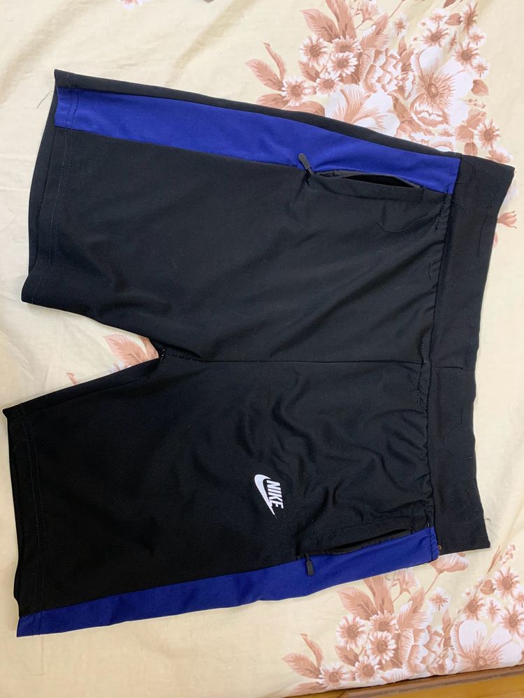 Shorts For Men , Loose And Comfortable Fit