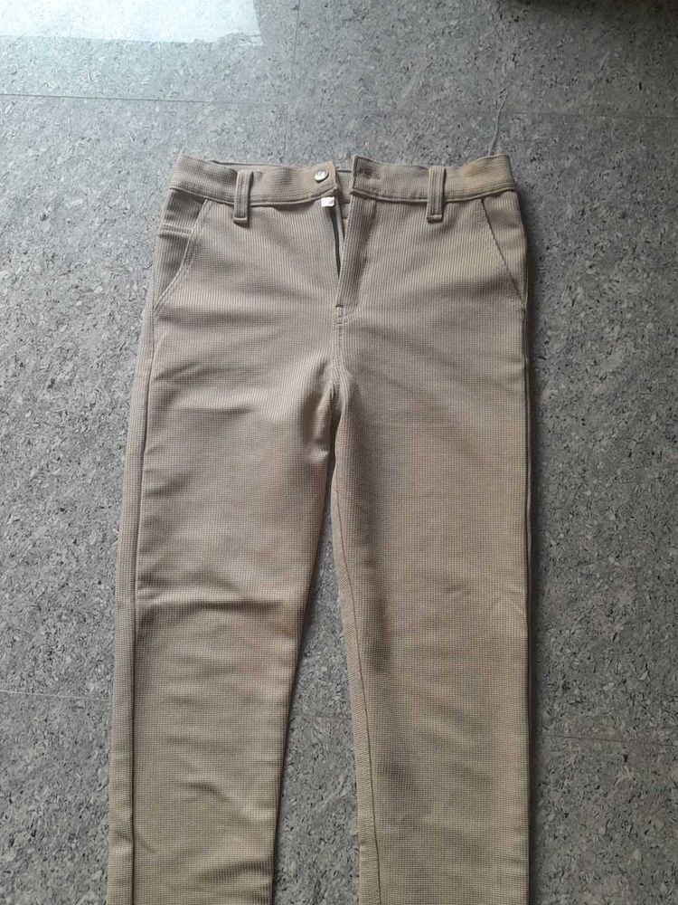 New Slim Beige Trousers For Women 15 To 17 Yrs✨️