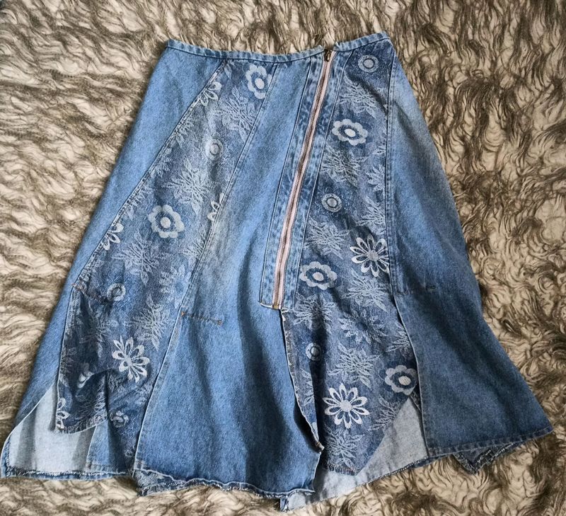 Vintage Denim Middie Slit Detail Skirt