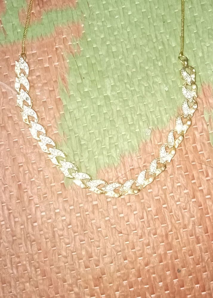 Simple Neck Piece