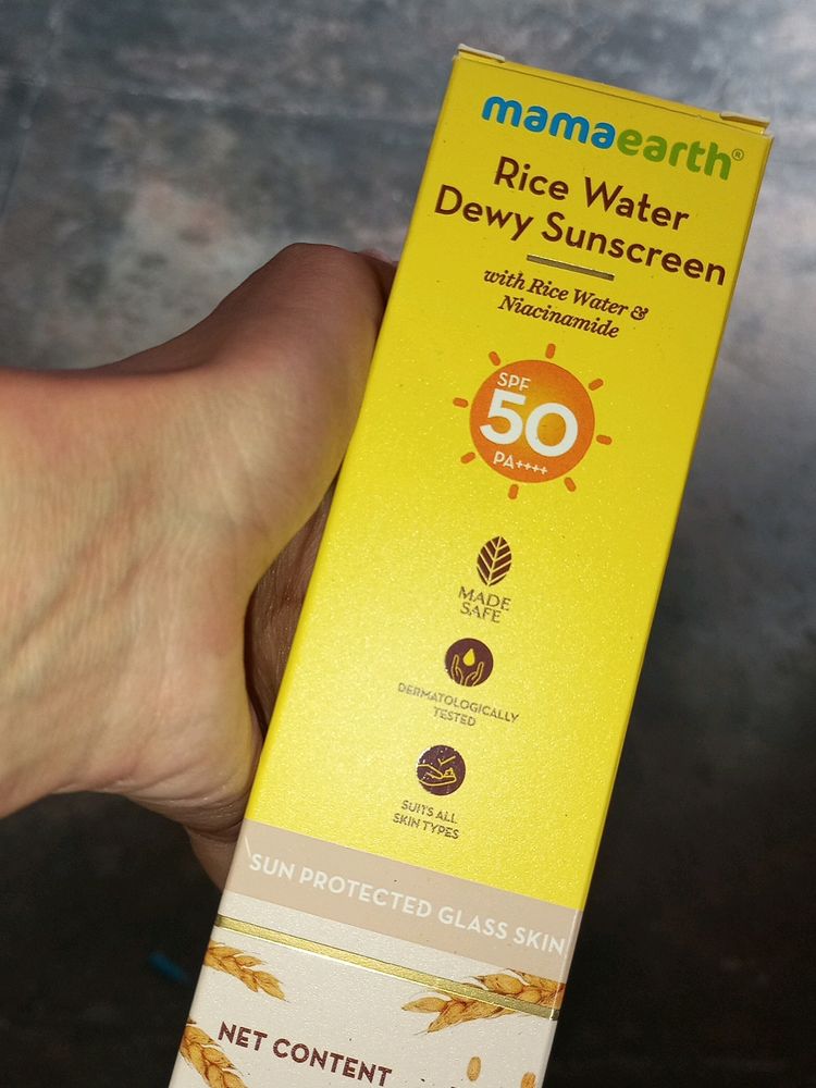 MamaEarth Rice Water Dewy Sunscreen