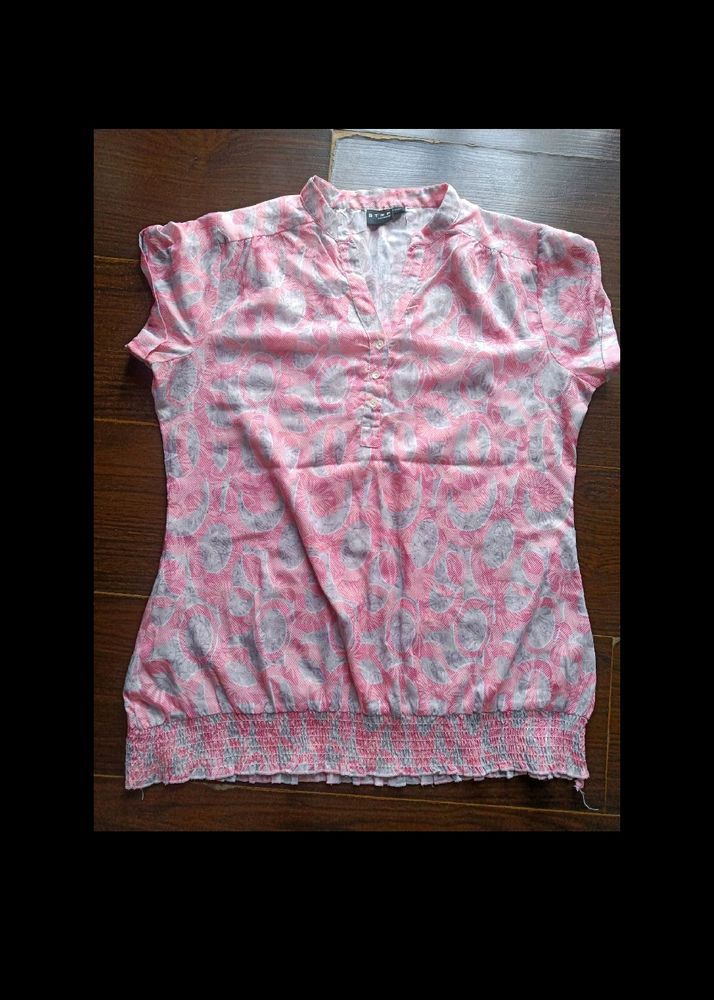 Nice Pink Top By Shoppers Stop