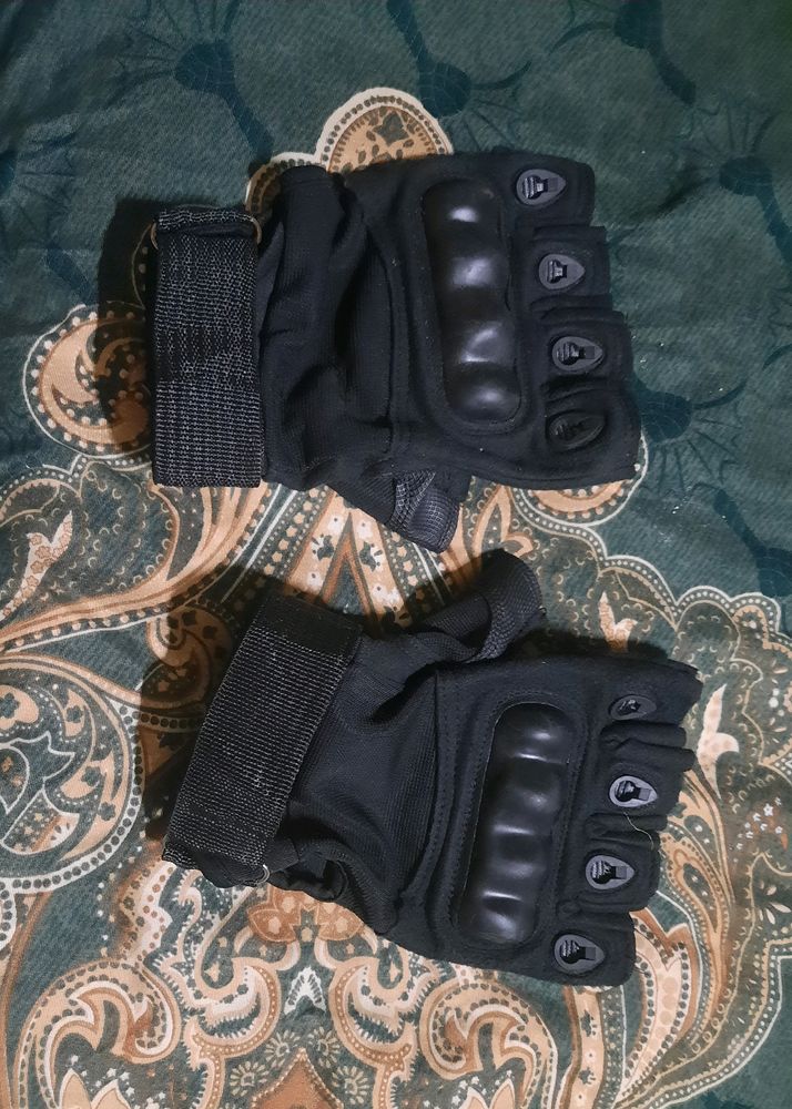 Black Padded Gloves For Cycling, Biking And Gyming