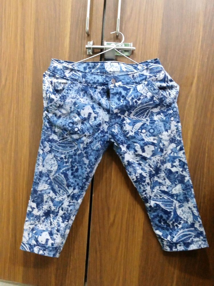 Printed Capri