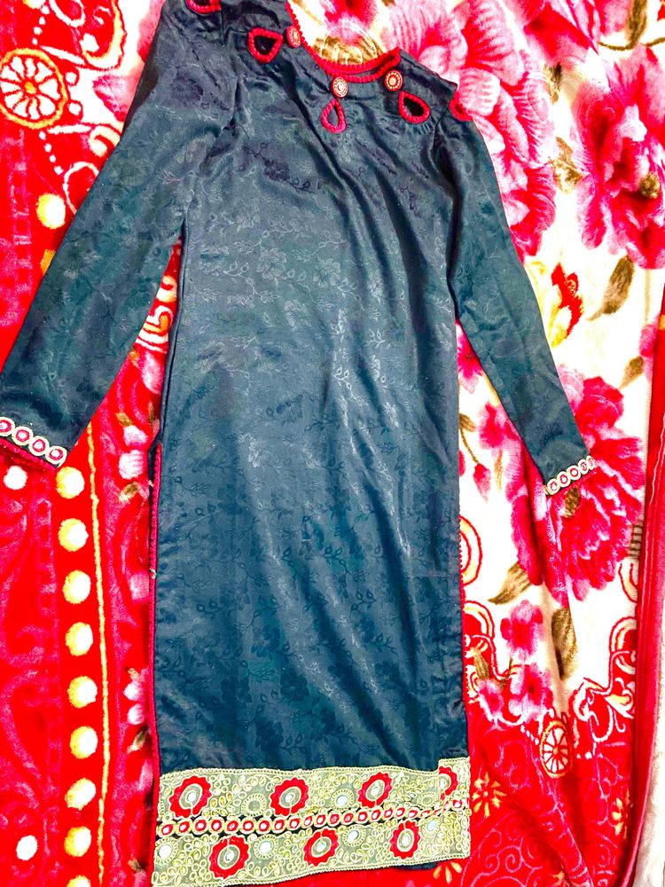 Black Kurta With Front Design