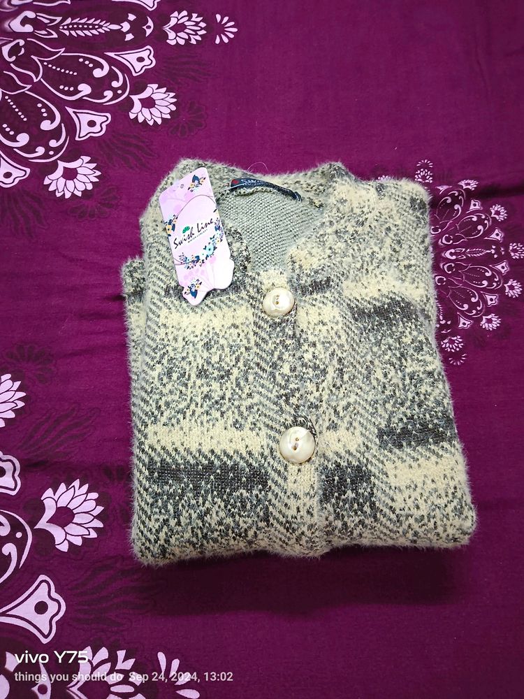 New Women Cardigan Sweater In Soft Wool