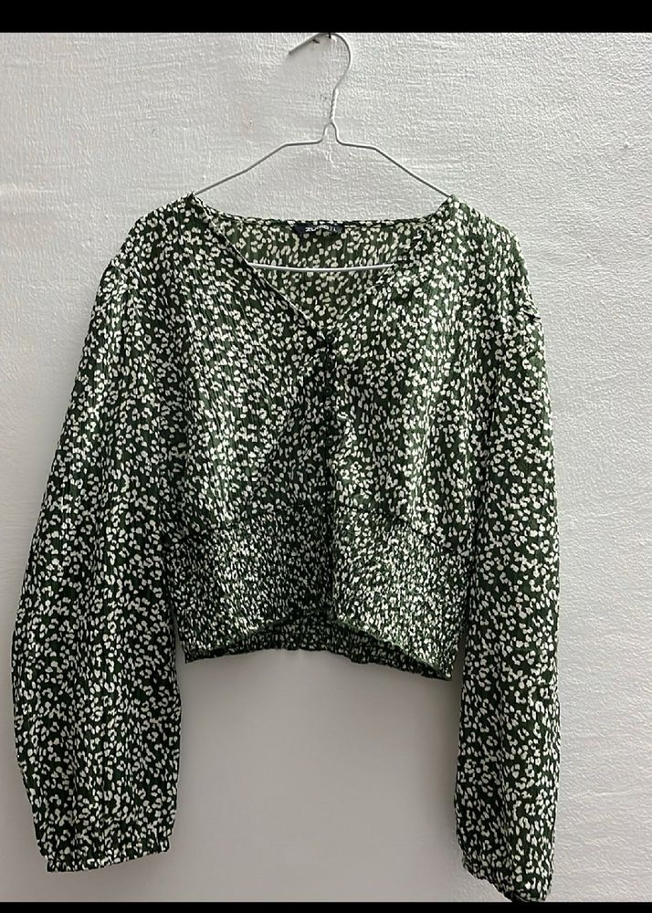 green leopard print top