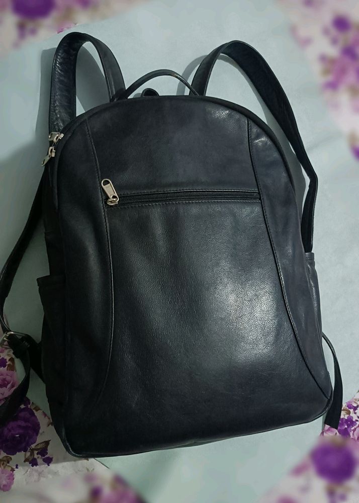 Premium 100% Leather Backpack ( UNISEX )