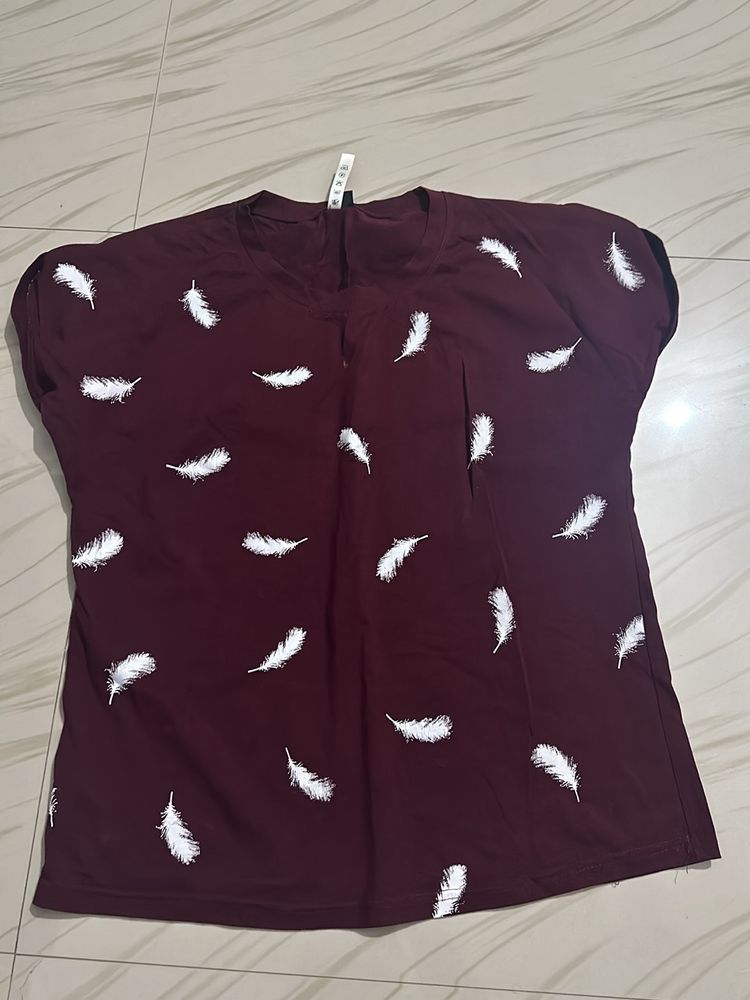 Women Feather Printed Slim Fit Top