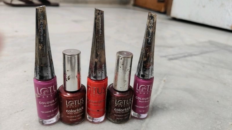 5 Lotus Nail Paints