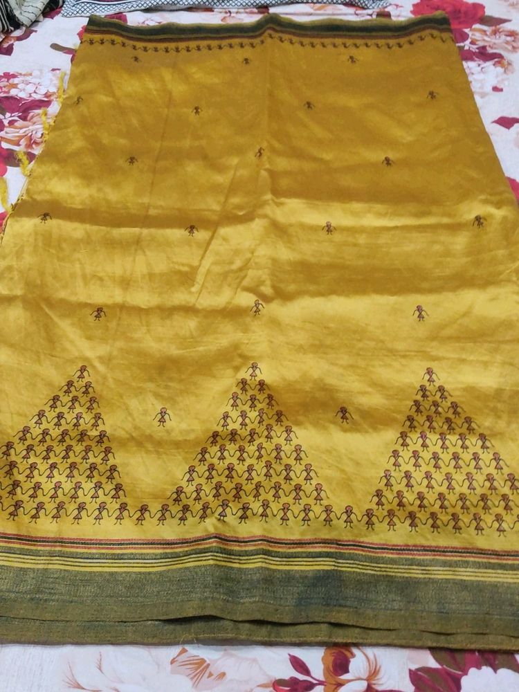 Gold Colour Beautiful Artsilk Saree