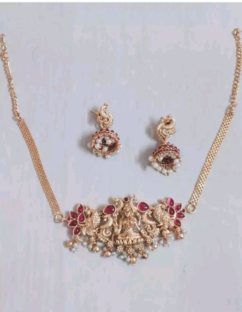 Lakshmi Devi Chocker Set