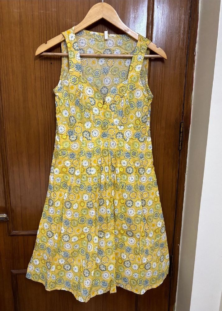 Summer Yellow Floral Dress