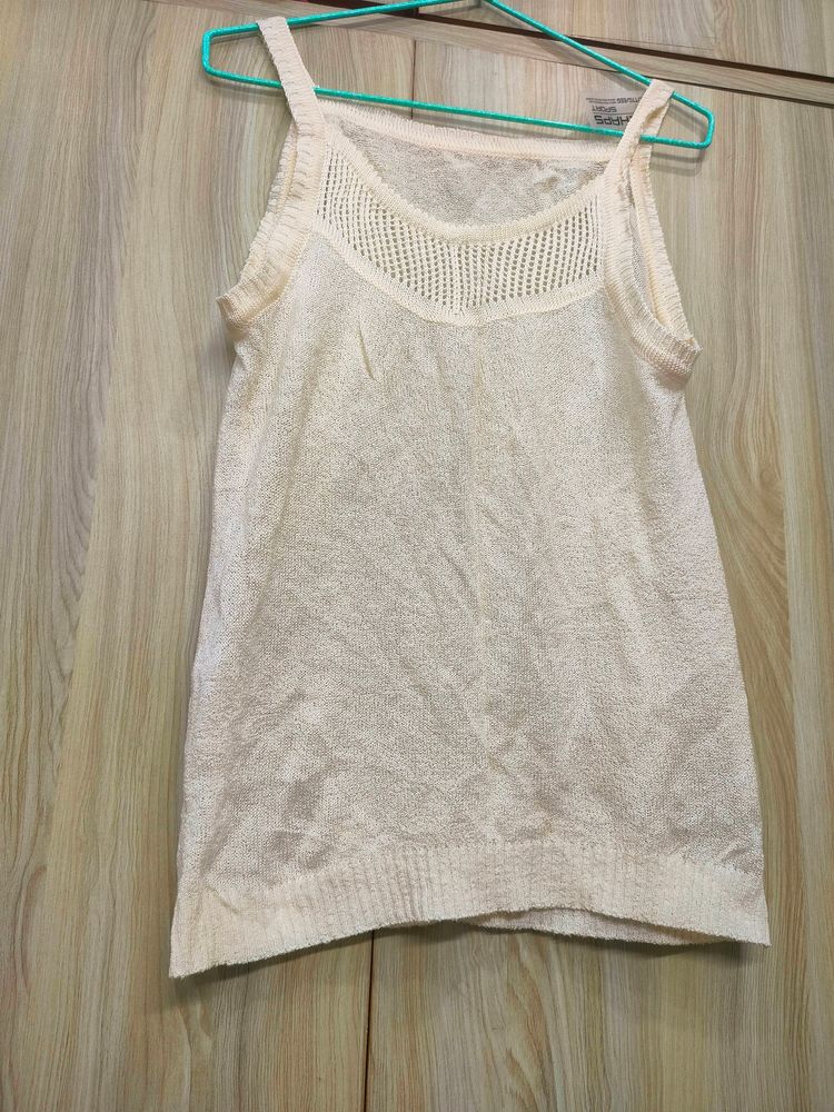 Knitted top with square neckline in beige