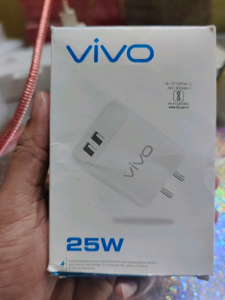 Vivo 25w  Dual Usb Adaptor