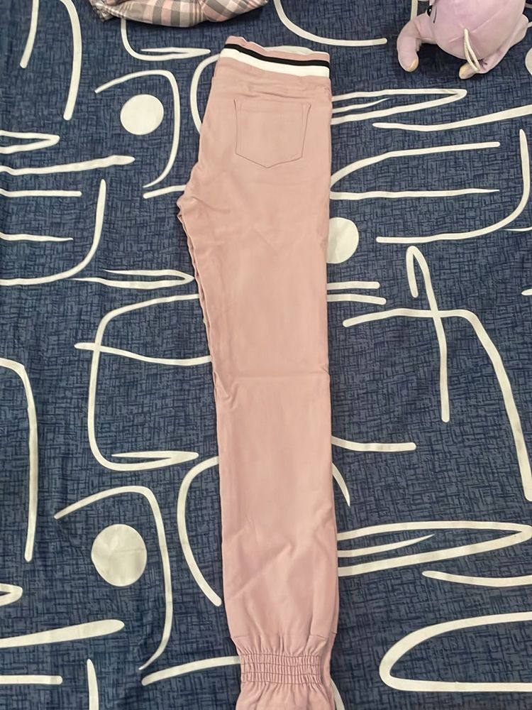 Pink leggings trouser