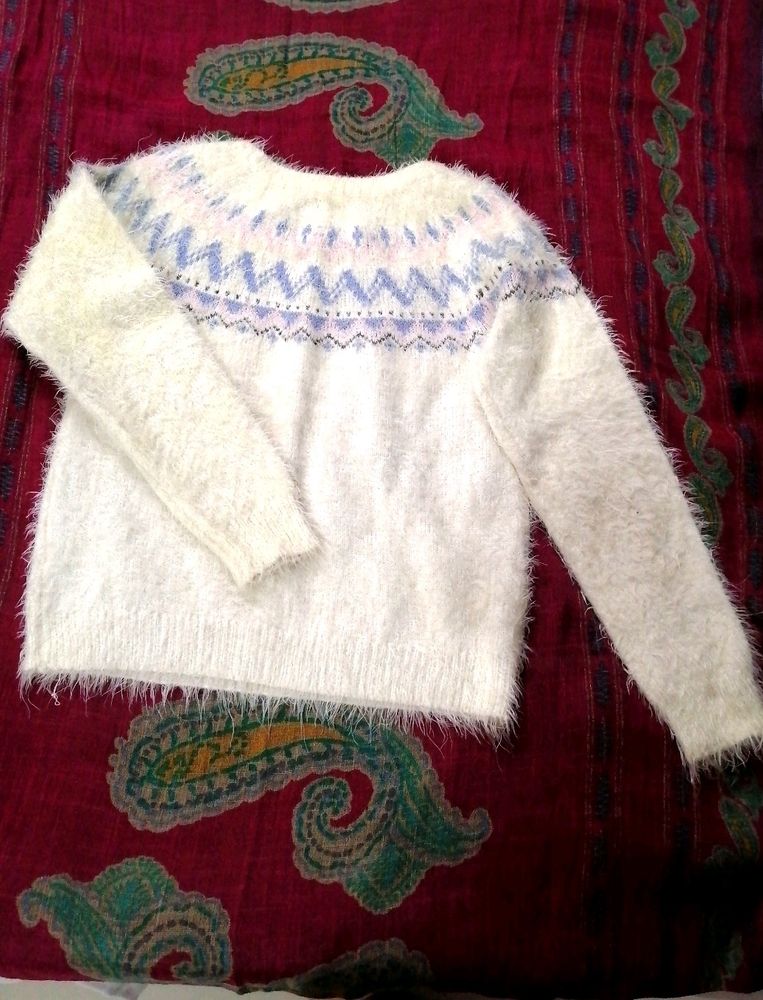 Woolen Sweater For Winter Girls