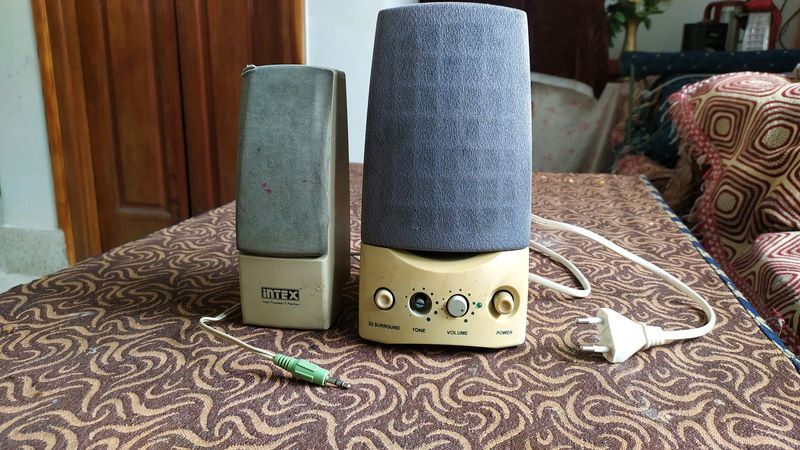 INTEX SPEAKER SET