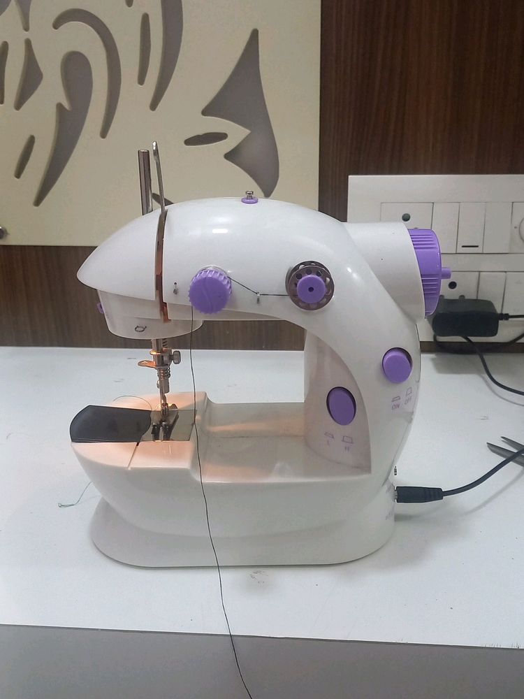 Mini Sewing Machine