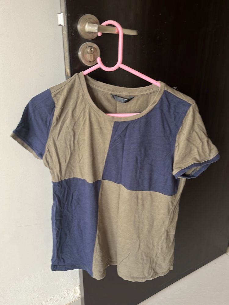 Girls T-shirt