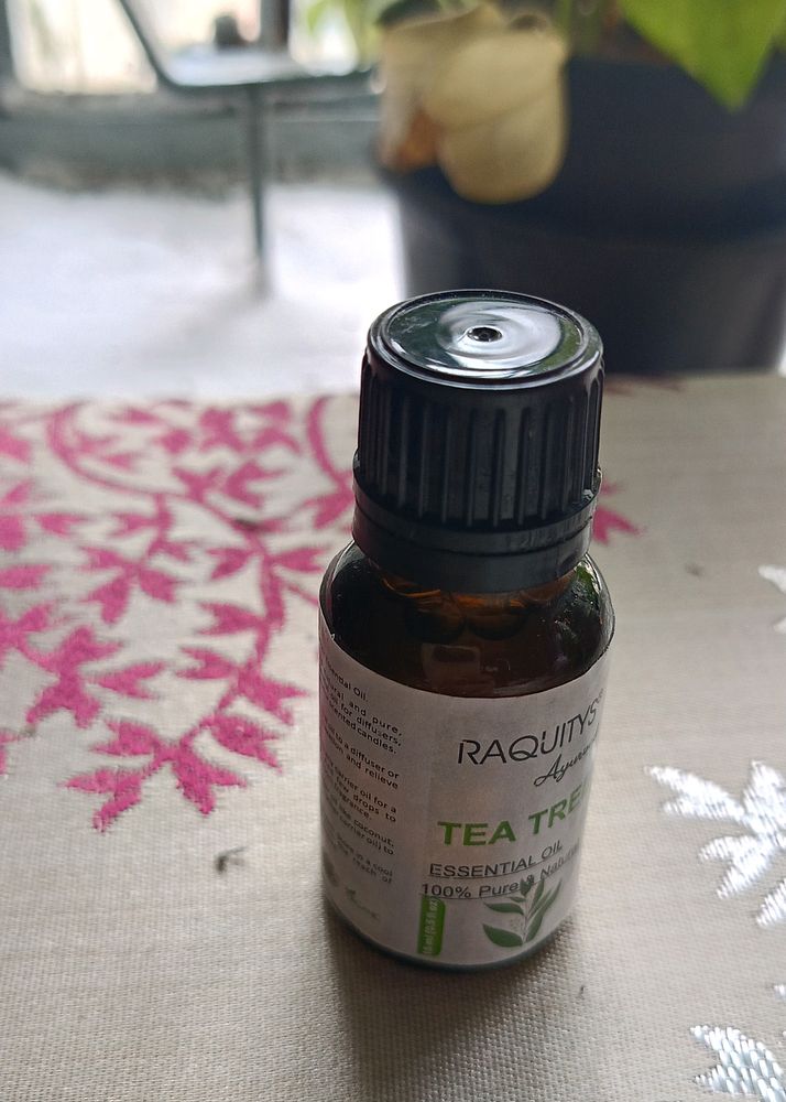 RAQUITYS Ayurved Tea Tree Essential Oil