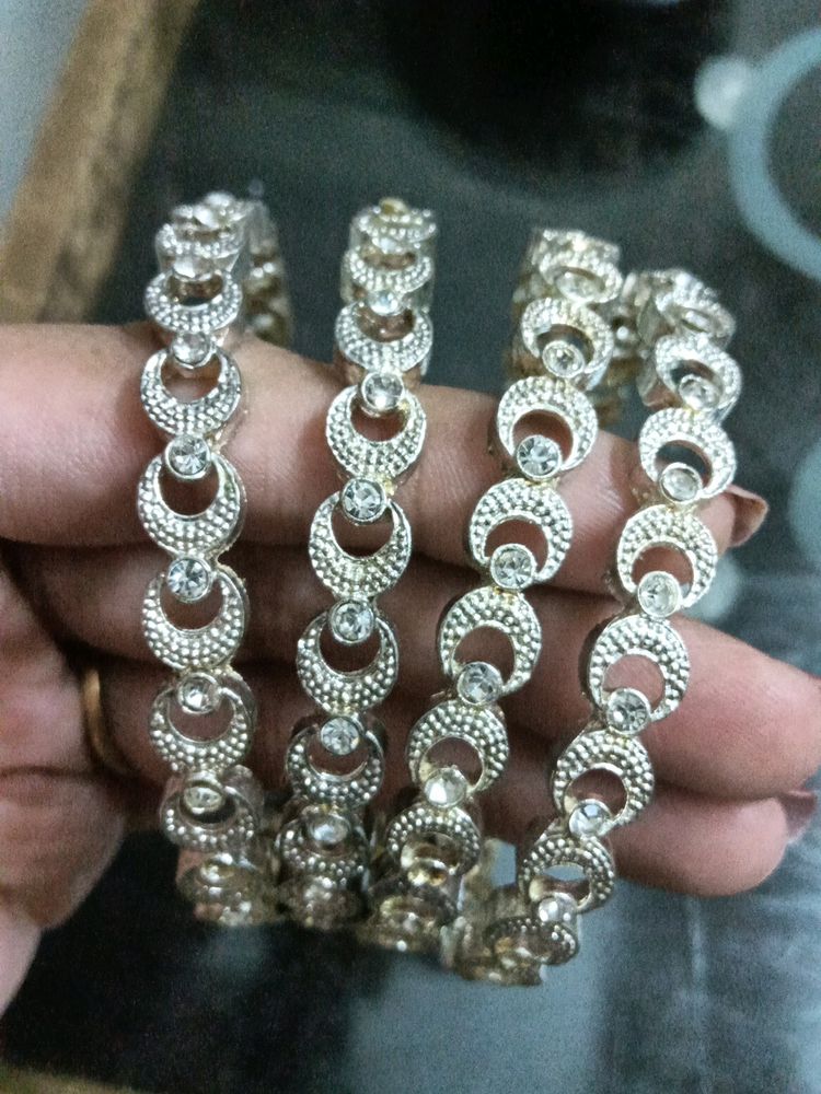 Jewellery Set With Bangles Tika