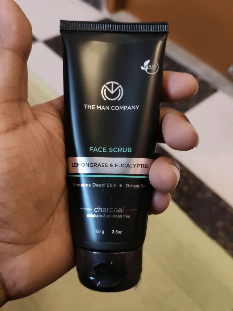 COMBO : THE MAN COMPANY FACE SCRUB AND FACEWASH