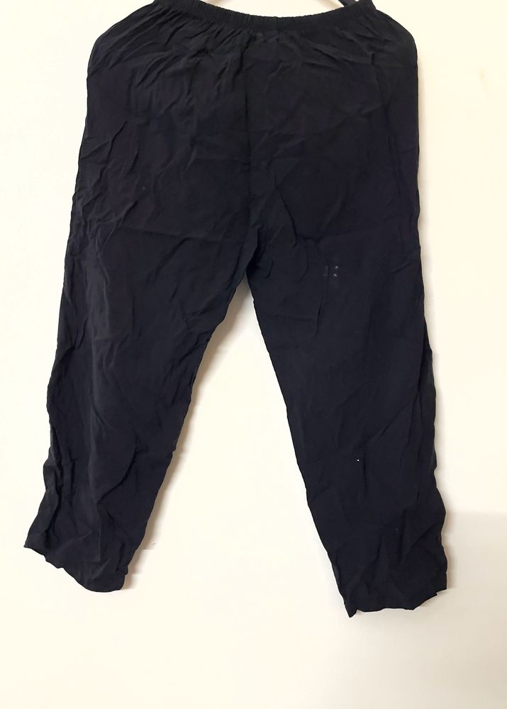 Navy Blue Cotton Capri