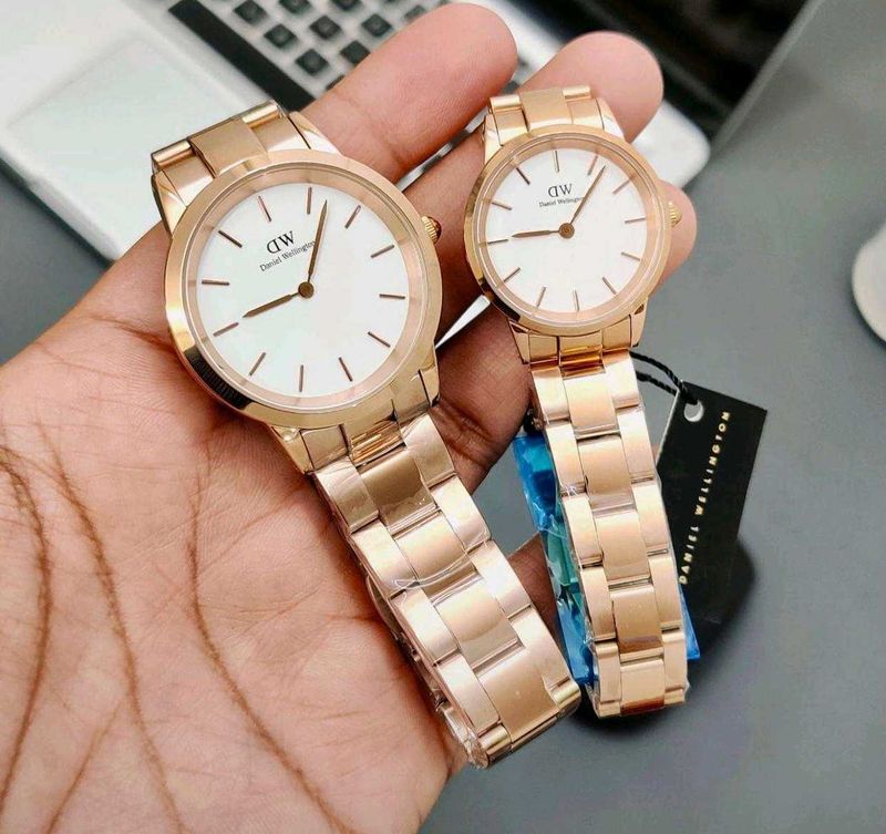 DW COUPLES WATCH RESTOCK ON DEMAND