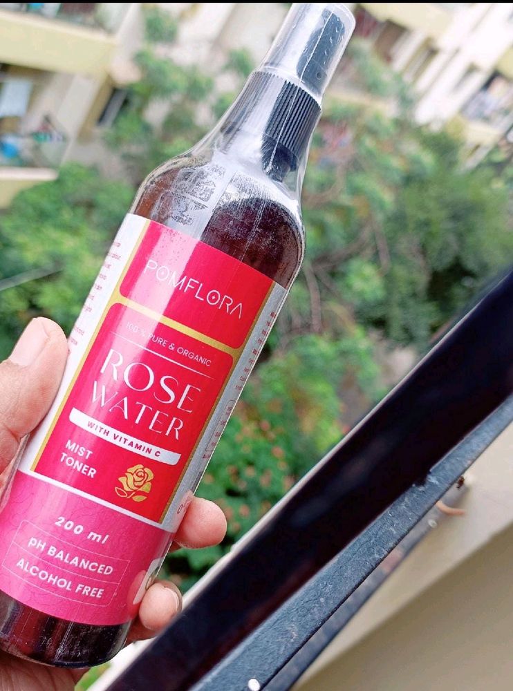 Rose Water with Vitamin E