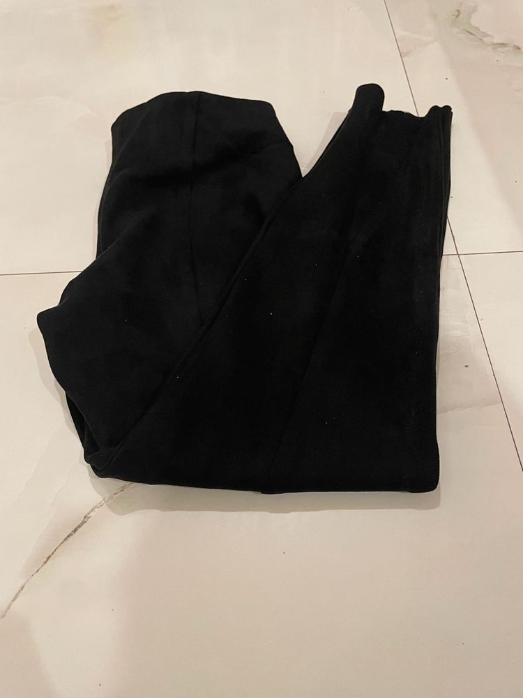 SUEDE ZARA JEGGINGS IN SIZE M