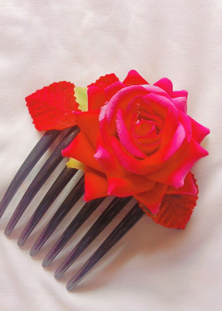 Beautiful Flowers Hair Clips 😍