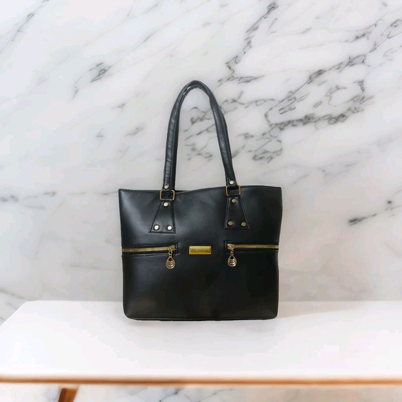 Dual Chain Handbag Beautyful Black Colour