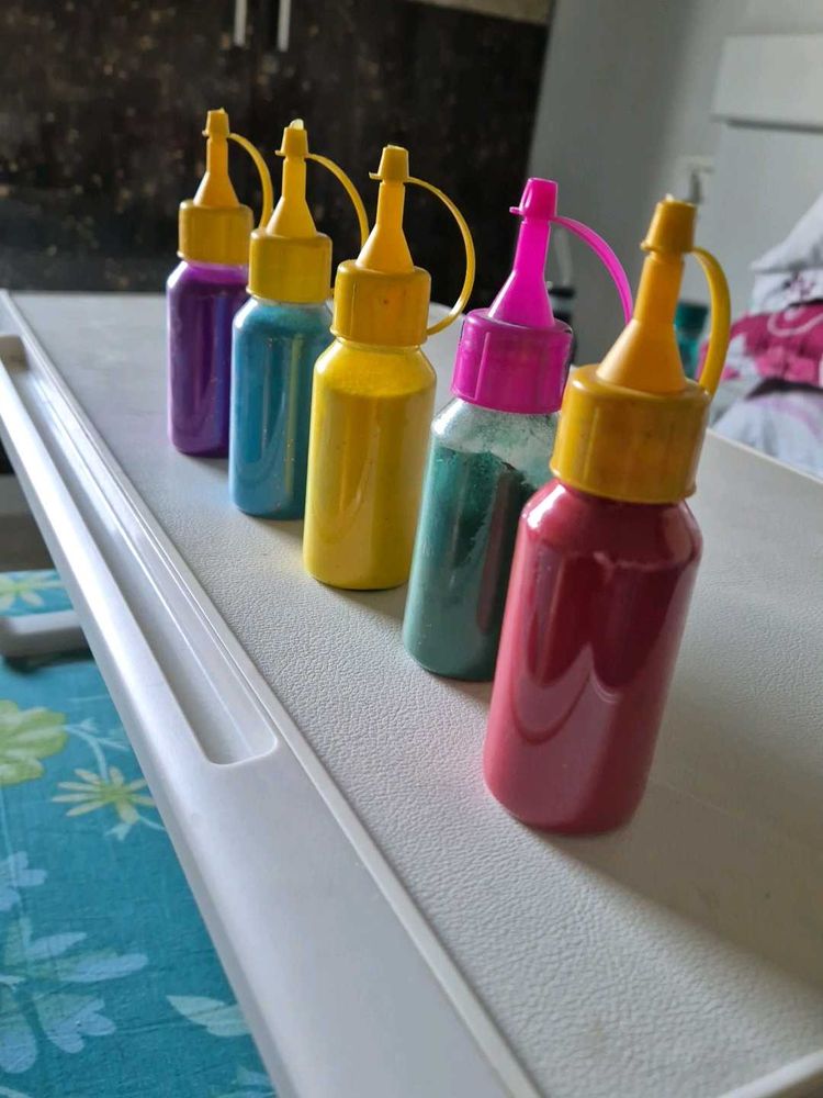 RANGOLI COLOURS WITH BOTTLE