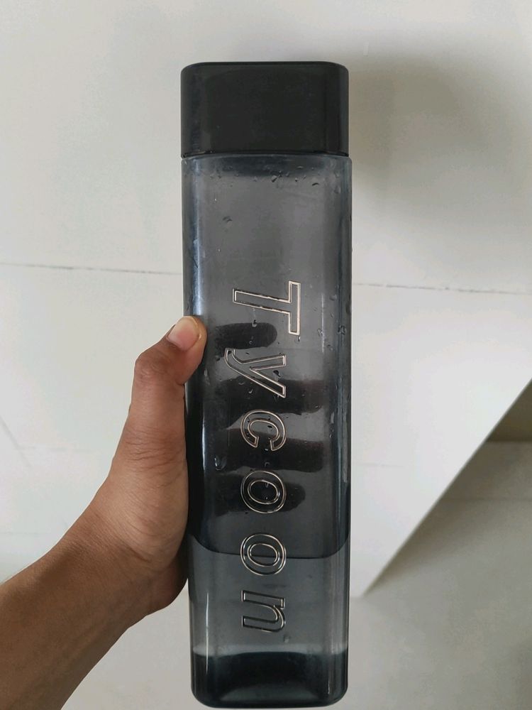 Bottle Black