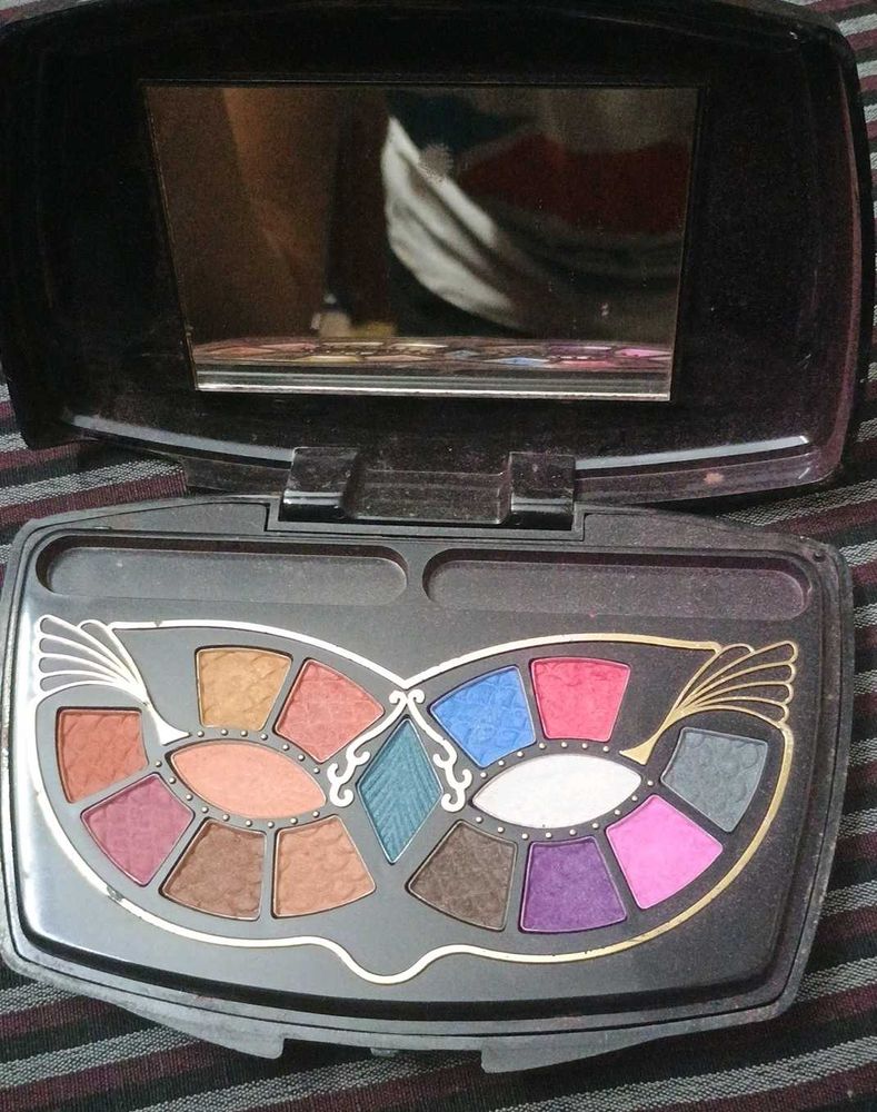 Makeup Palette