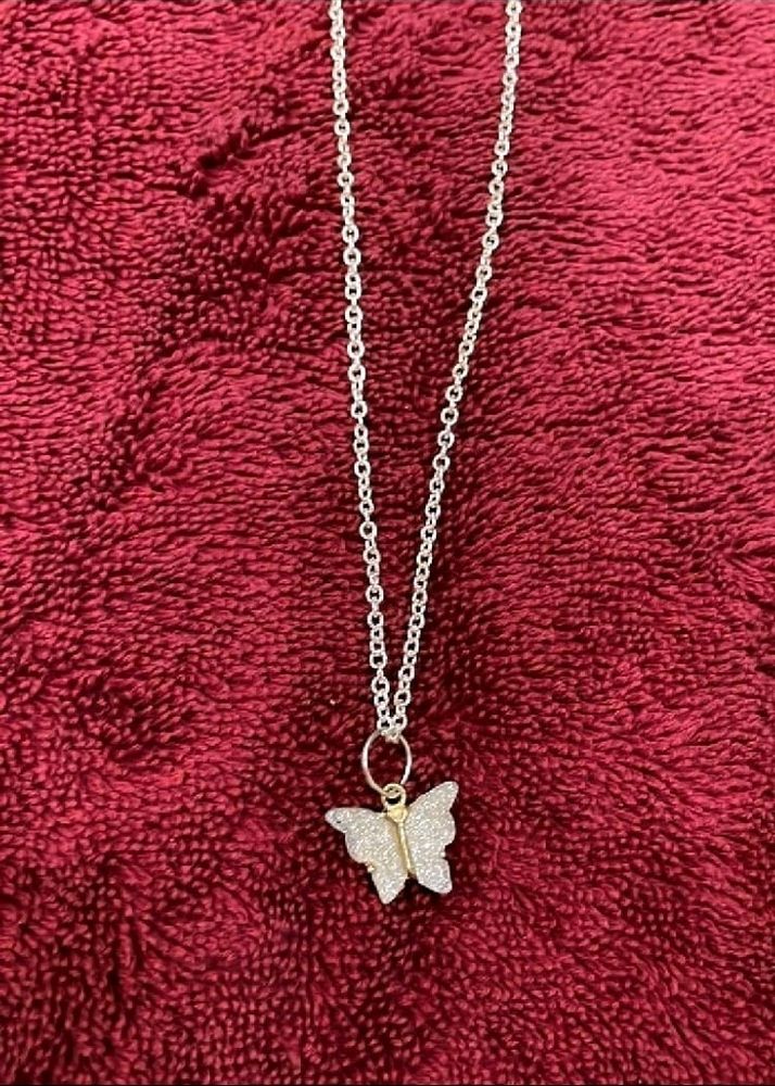 SILVER 🦋 BUTTERFLY PENDANT NECKLACE